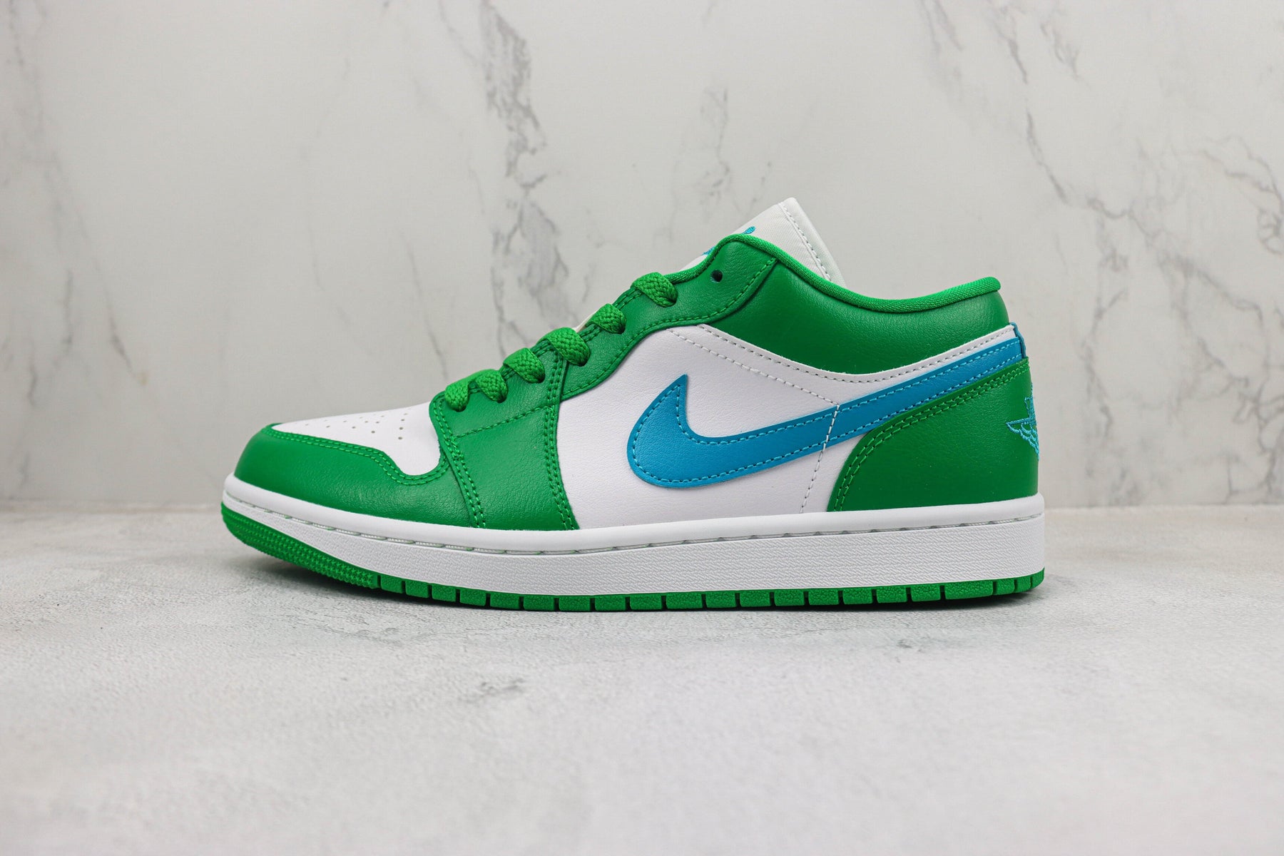 Jordan 1 Low Lucky Green Aquatone