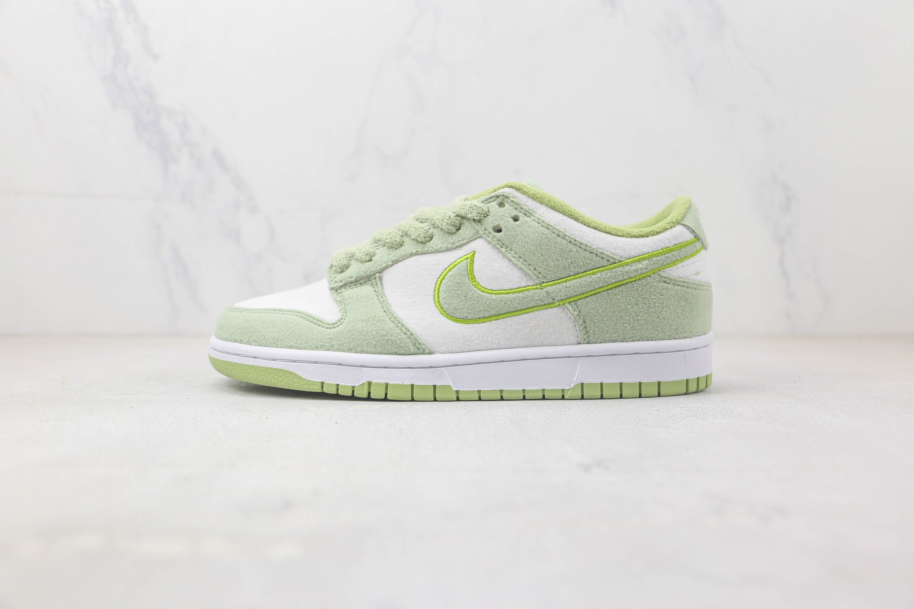 Nike Dunk Low Fleece Pack Honeydew