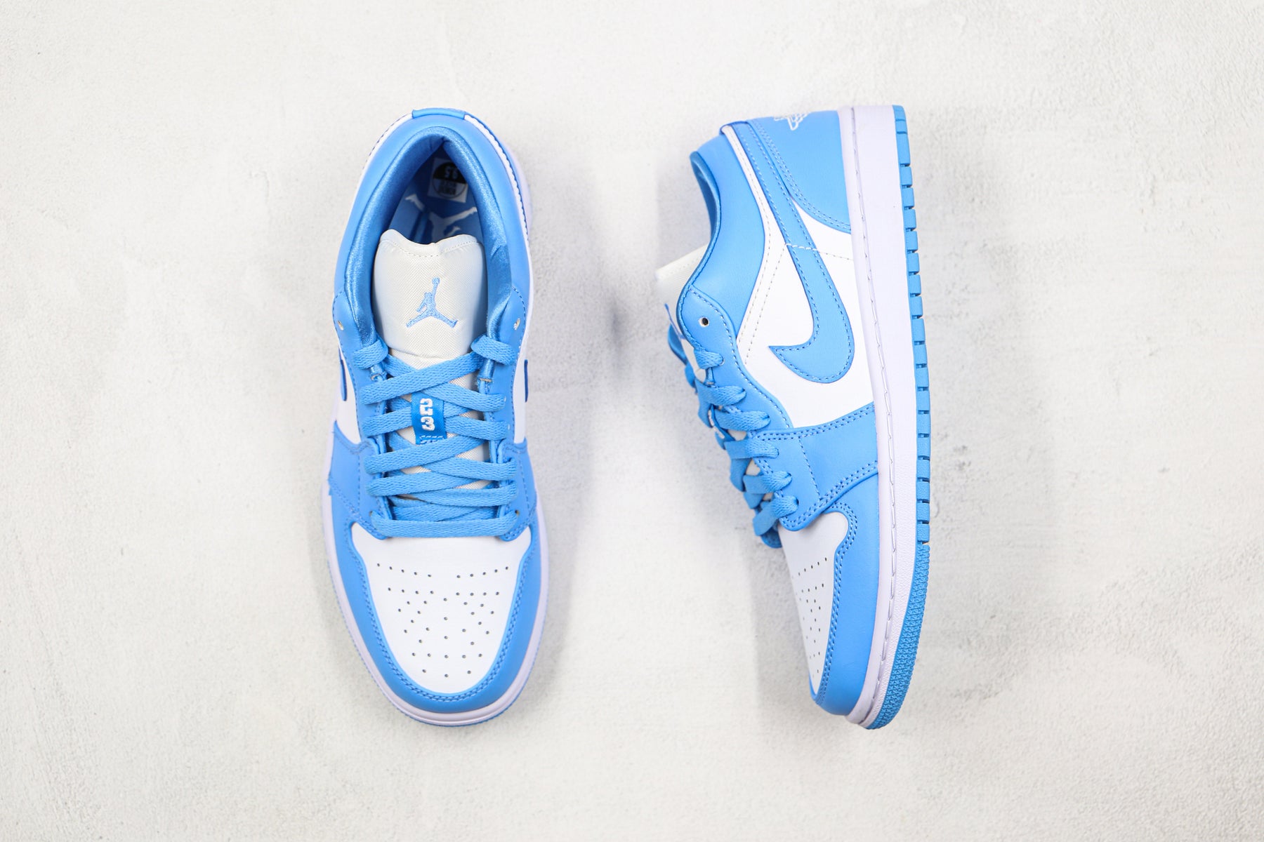 Jordan 1 Low UNC