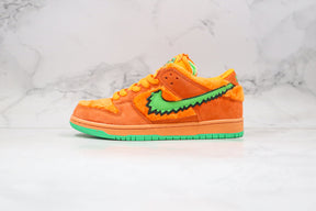 Nike SB Dunk Low Grateful Dead Bears Orange